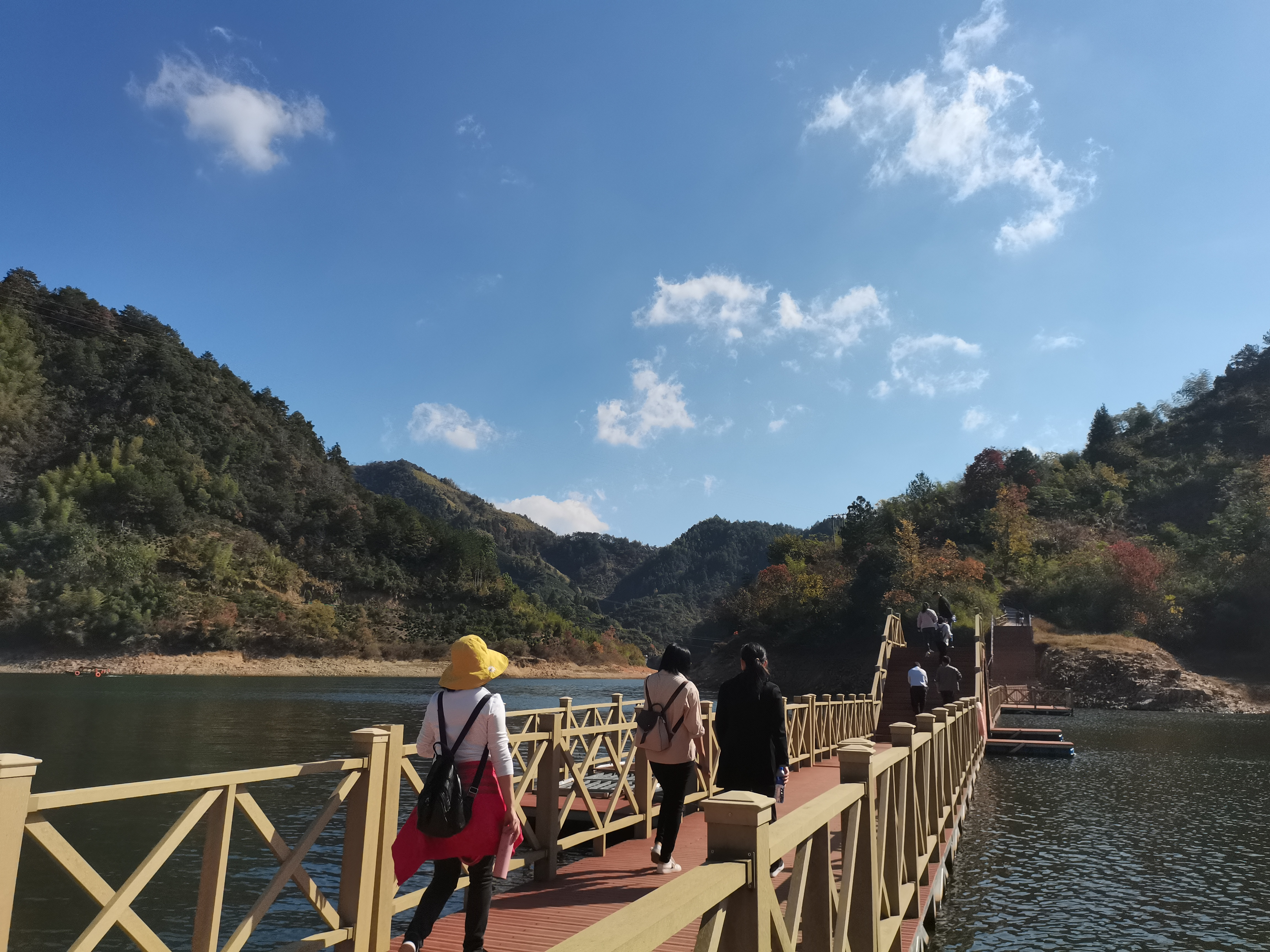 http://www.lzlch.cn/hsdt/208.html